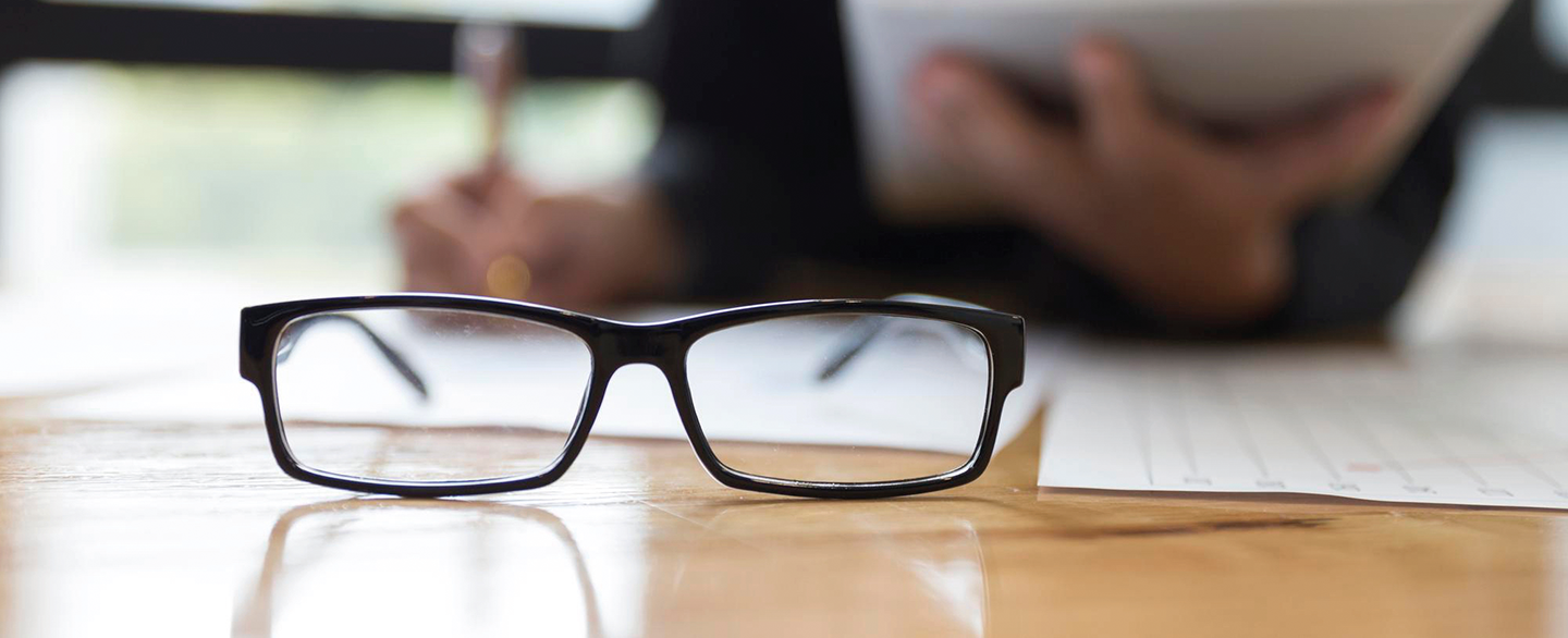 Mitbestimmung durch die Chef:innenbrille &copy; freepik