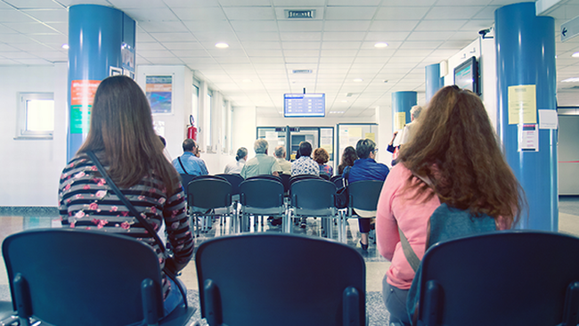 Imagebild Krankenhaus/Lohnnebenkosten © stock.adobe.com - missizio01