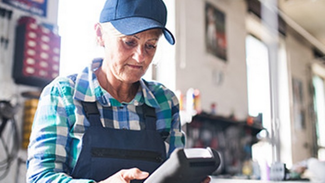 Pensionen Neuzugängen drohen saftige Verluste bis ans Lebensende © Adobe Stock / Halfpoint