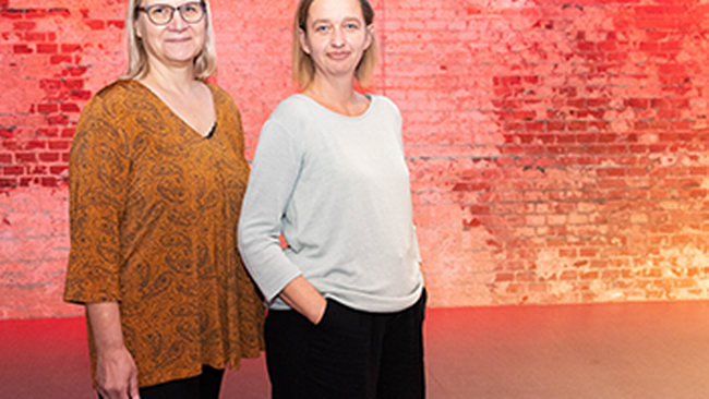 Daniela Brodesser (Gemeinwohlstiftung COMÚN) und Karin Heitzmann (Wirtschaftsuniversität Wien)  © Alissar Najjar
