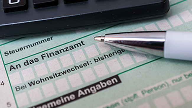 Imagebild zum Thema Steuern sparen © AdobeStock_Stockfotos-MG