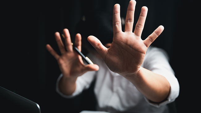 Imagebild Gewalt am Arbeitsplatz &copy; AdobeStock_doidam10