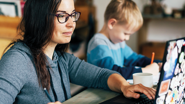 Kind-Job_Headerbild-gross © Ilona_stock.adobe.com