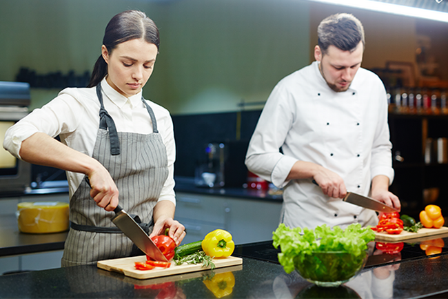 Imagebild Hotel- und Gastrogewerbe © pressmaster-adobe.stock.com